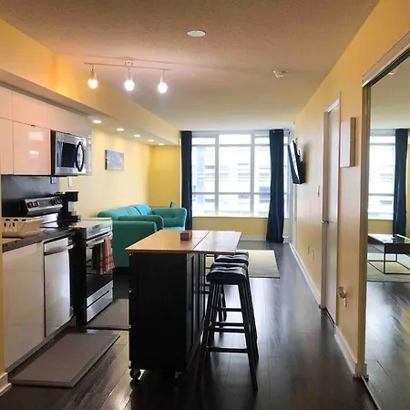 Comfy 1Br & Den With Balcony- Close To Cn Tower